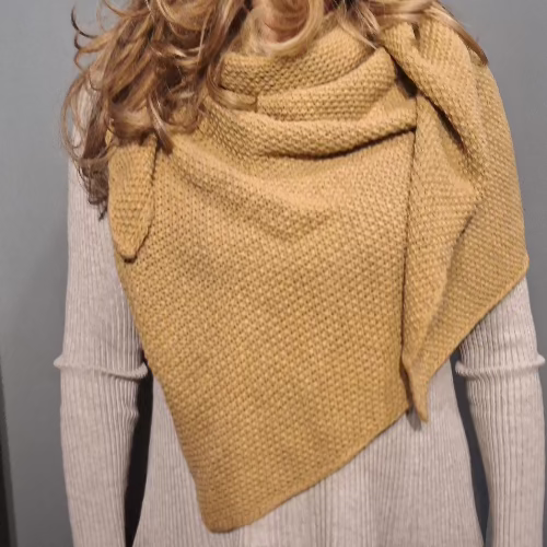 triangle scarf