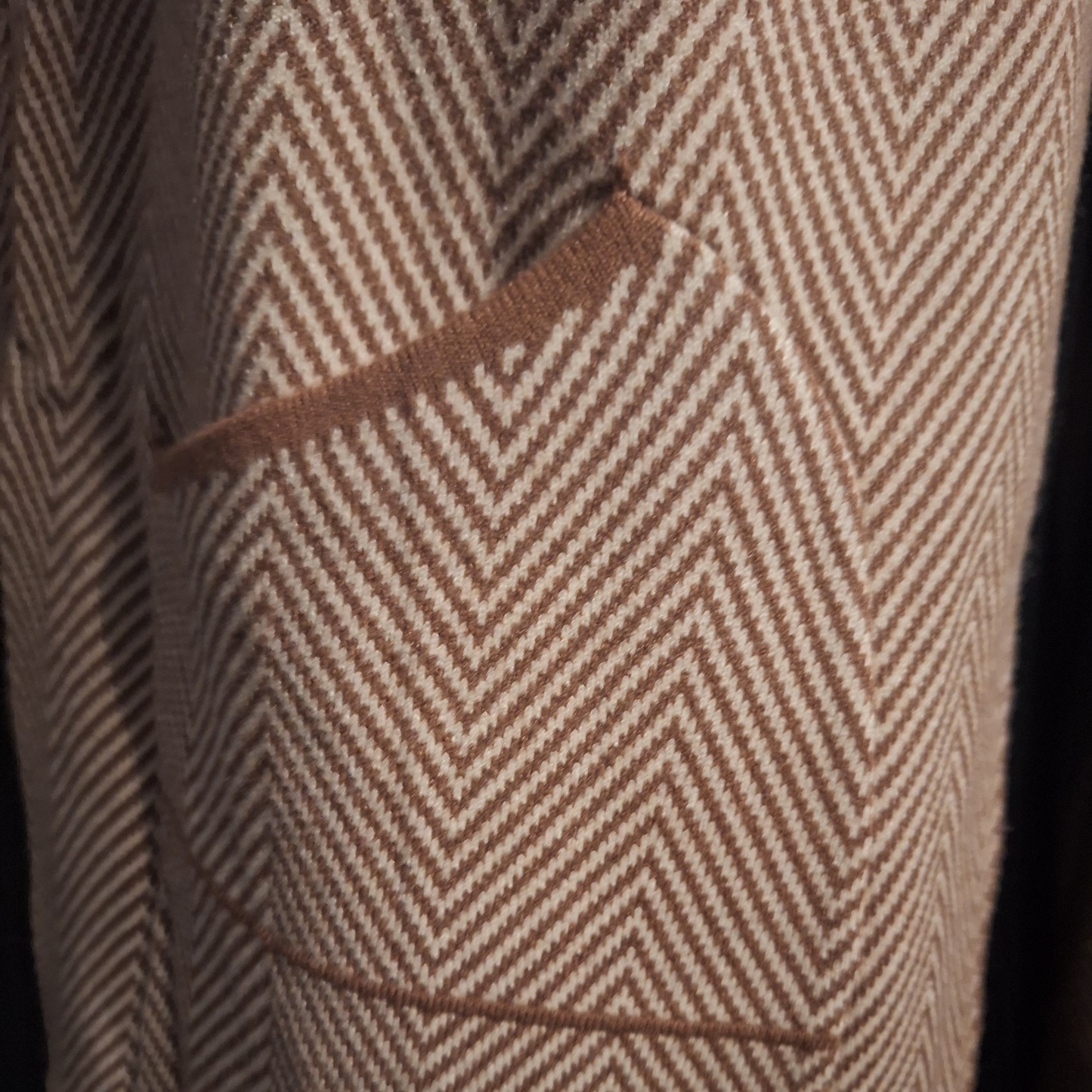 Exklusive Strickjacke - in 2verschiedenen Farben