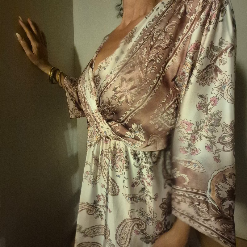 Künstlerisch designtes Sommerkleid