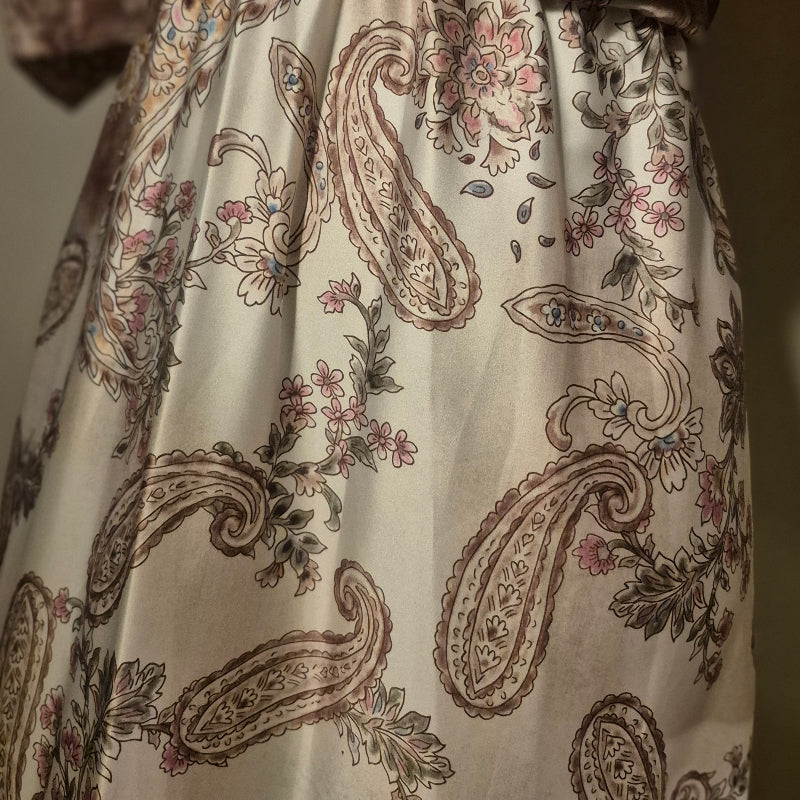 Künstlerisch designtes Sommerkleid