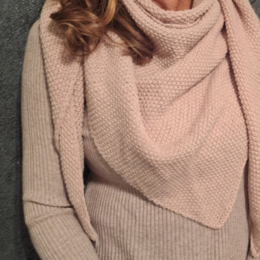 triangle scarf