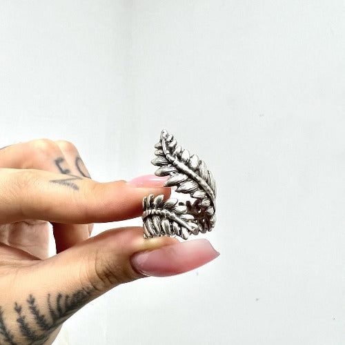 Ring Jale – Ein Kunstwerk für deine Finger