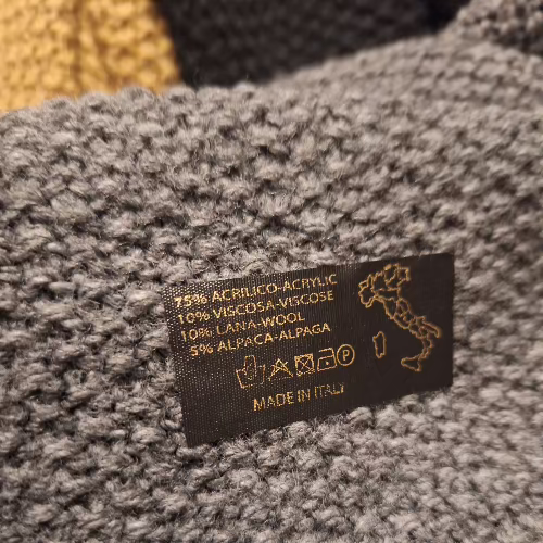 triangle scarf
